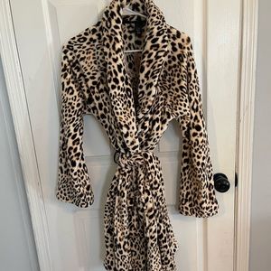 Victorias Secret super soft robe